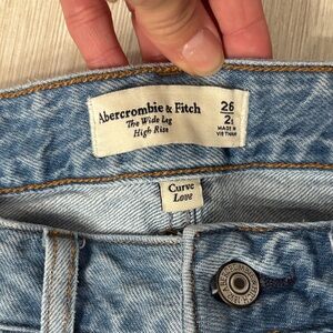 Abercrombie and Fitch wide leg curved love jean